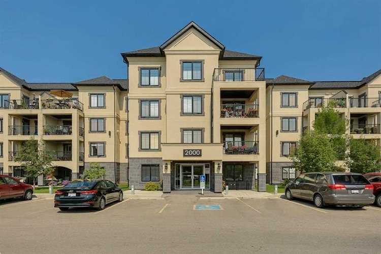 310 Mckenzie Towne Gate SE #2105 Calgary, AB T2Z 1E6