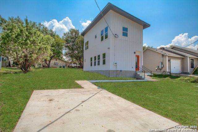 1929 Rhinestone Canyon Lake, TX 78133
