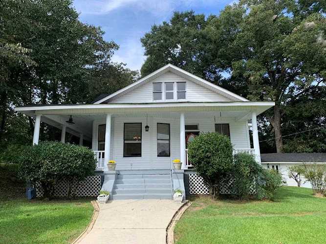 105 Pate St Water Valley, MS 38965