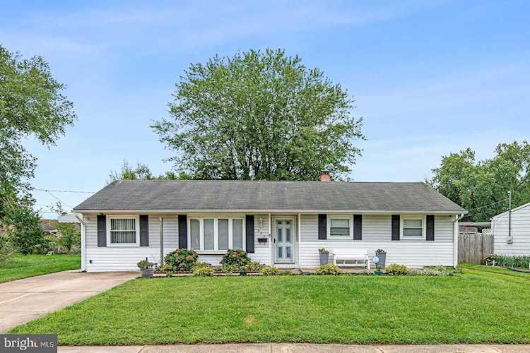 803 Birchwood Dr Newark, DE 19713