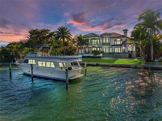 14 N Washington Dr Sarasota, FL 34236