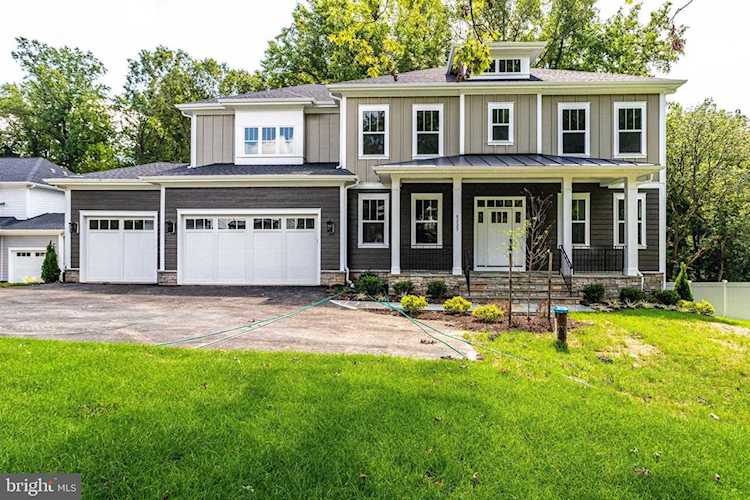 8225 Robey Ave Annandale, VA 22003