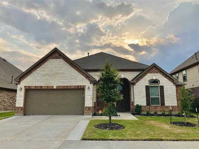 15523 Westward Lake Ln Houston, TX 77044