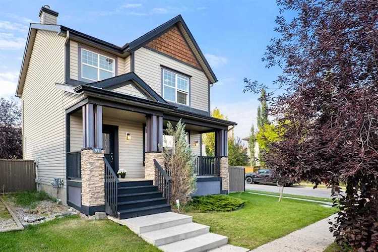 51 Prestwick St SE Calgary, AB T2Z 4K9