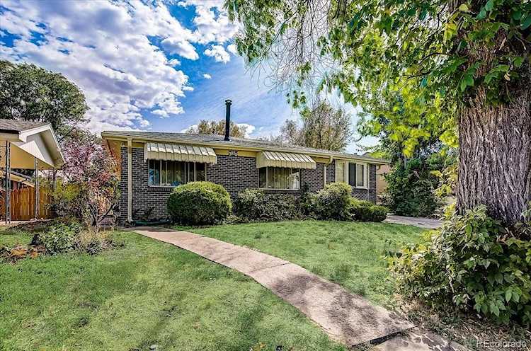 2056 N Ironton St Aurora, CO 80012