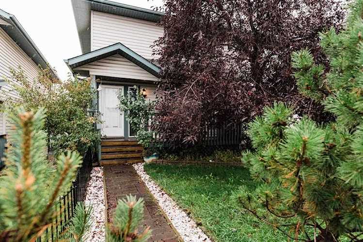 252 Sitka Dr Fort Mcmurray, AB T9H 5C9