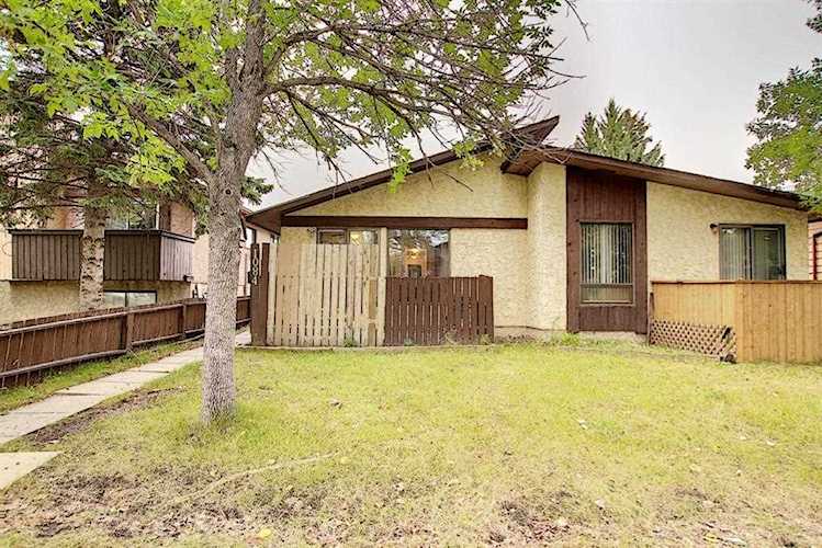 1084 Berkley Dr NW Calgary, AB T3K 1E1