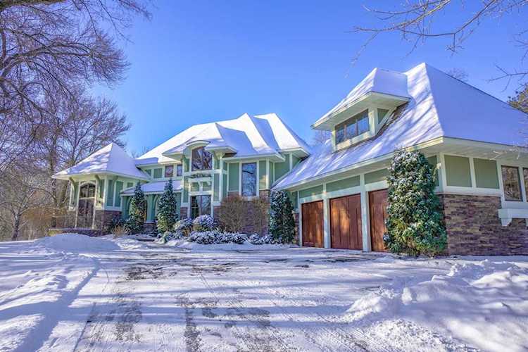 5710 57th Street Cove N Lake Elmo, MN 55042