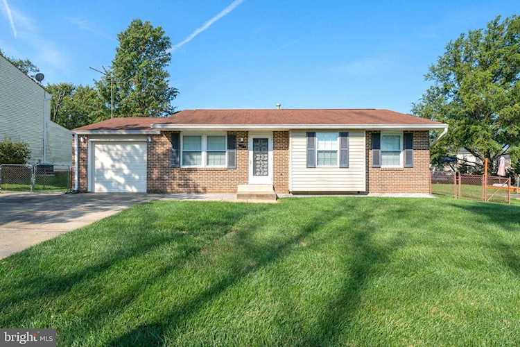 107 Garfield Rd N Sterling, VA 20164 | MLS ® VALO2008330 Photo 1