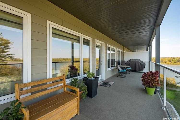 1602 E 1st St Prince Albert, SK S6V 1G7