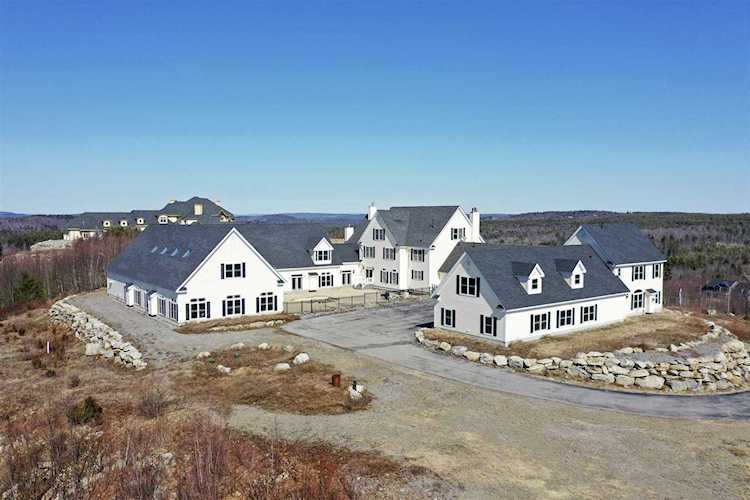 104 Foxberry Dr New Boston, NH 03070