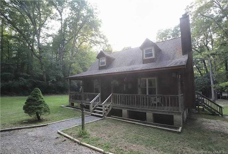 6020 Stewart Rd Barhamsville, VA 23011