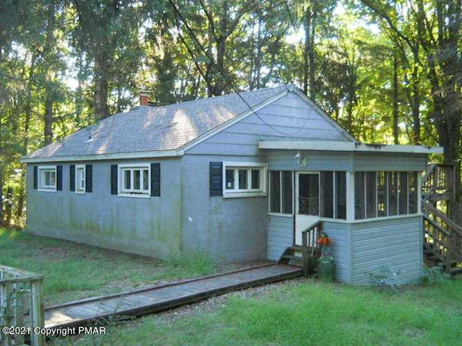 1414 David Ln Effort, PA 18330