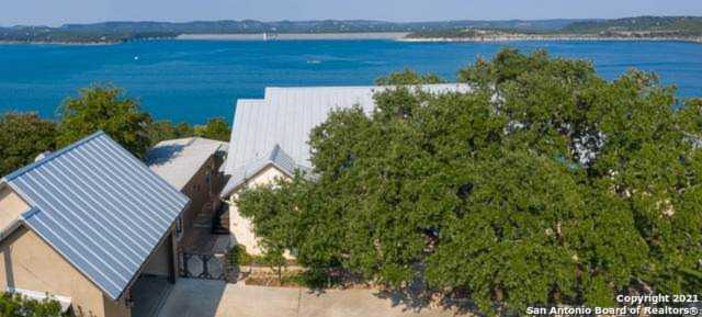 2158 Triple Peak Dr Canyon Lake, TX 78133