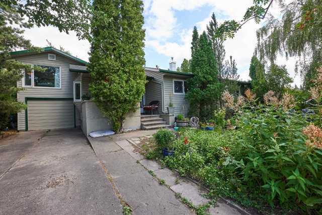 1015 Fern Crescent S Lethbridge, AB T1K 2