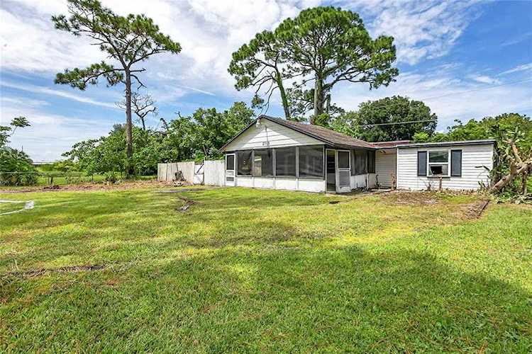 2713 Carolyn Ave Orlando, FL 32810
