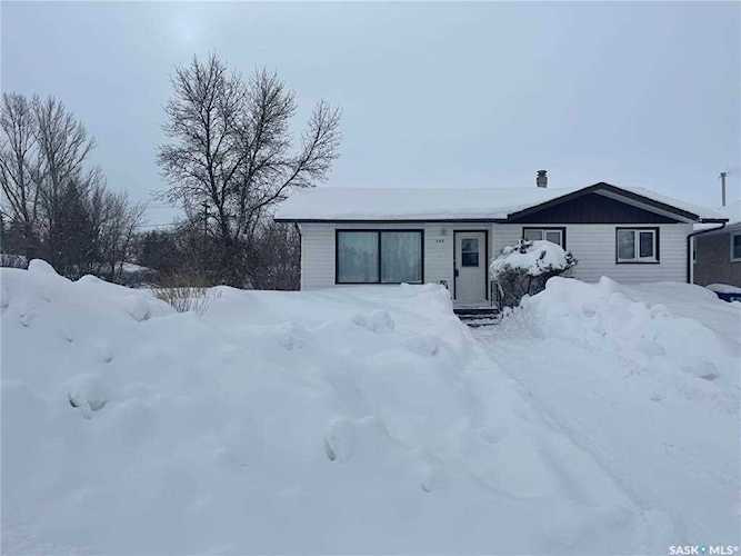 505 W 1st St Montmartre, SK S0G 3M0