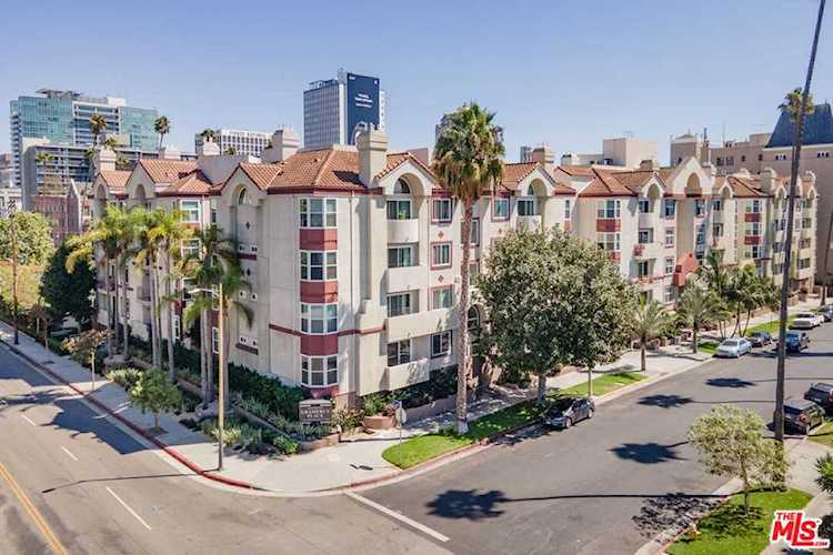 620 S Gramercy Place #423 Los Angeles, CA 90005