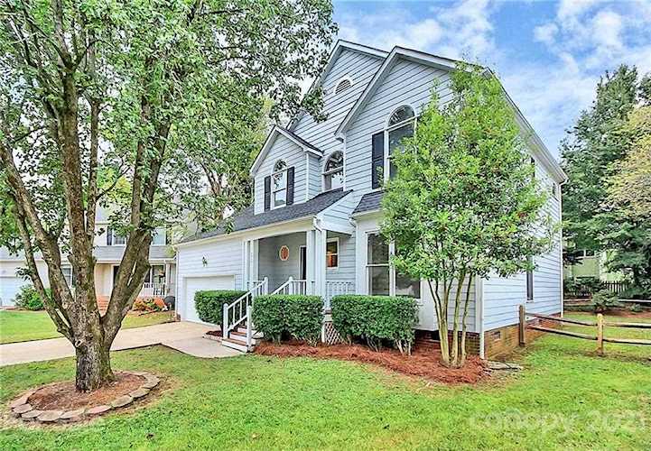 9430 Copper Hill Ln Charlotte, NC 28269