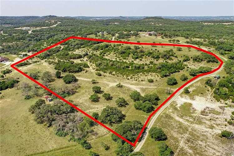 105 Lost Valley RD Boerne, TX 78006