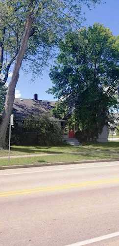 908 Michigan Avenue Stevens Point, WI 54481 | MLS 22104960 Photo 1