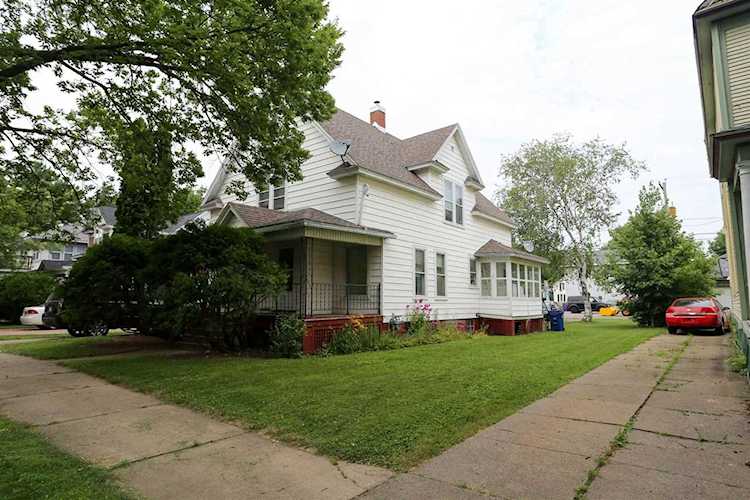 609 S 4th Avenue Wausau, WI 54401 | MLS 22104045 Photo 1