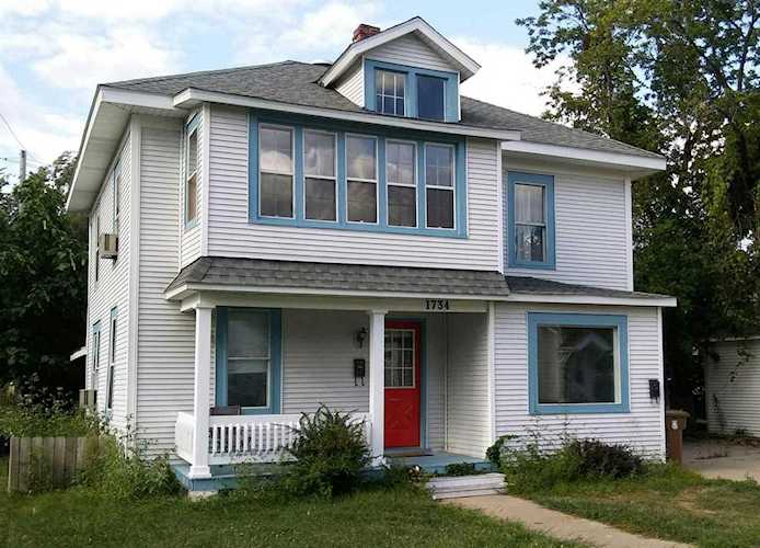 1734 Boyington Avenue Stevens Point, WI 54481 | MLS 22104030 Photo 1