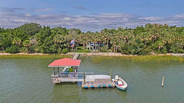 2331 Captain John Hutt Rd Isle Of Palms, SC 29451