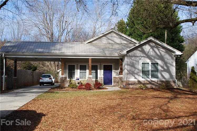 2717 Arnold Dr Charlotte, NC 28205