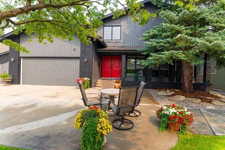 4 Silvergrove Place NW Calgary, AB T3B 4R3