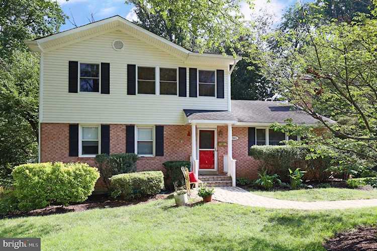 7521 Long Pine Dr Springfield, VA 22151