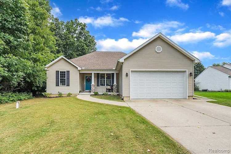 6241 Burning Tree St Blackman Twp, MI 49201 | MLS 2210079357 Photo 1