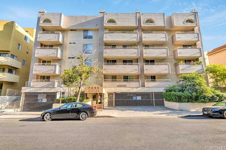 10960 Ashton Ave #411 Los Angeles, CA 90024