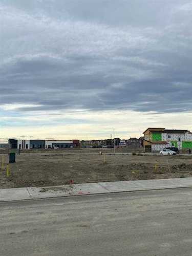 4516 84 Ave NE Calgary, AB T3J 4C3