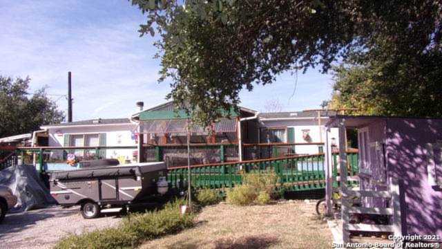 1416 Willow Dr Canyon Lake, TX 78133