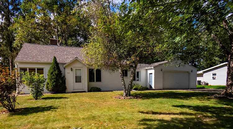 714 S Lincoln Avenue Marshfield, WI 54449 | MLS 22105399 Photo 1