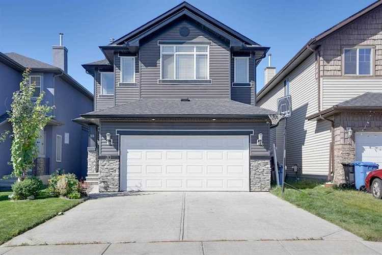 30 Saddlecrest Crescent NE Calgary, AB T3J 0C6
