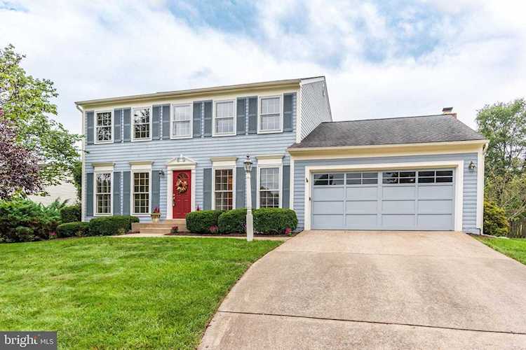 24 Whittingham Circle Sterling, VA 20165 | MLS® VALO2009046 Photo 1