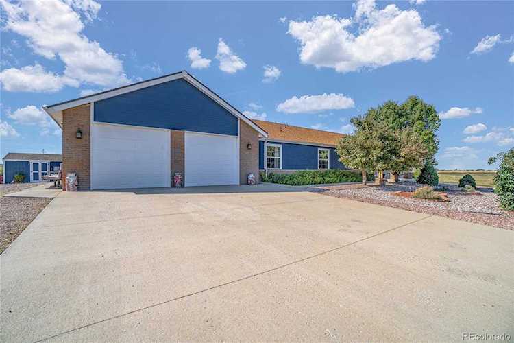 5879 County Road 61 Keenesburg, CO 80643