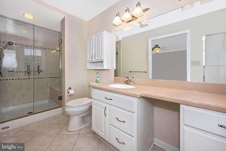 4709 Powder House Dr Rockville, MD 20853