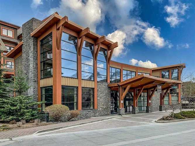 187 Kananaskis Way #321 Canmore, AB T1W 0A3