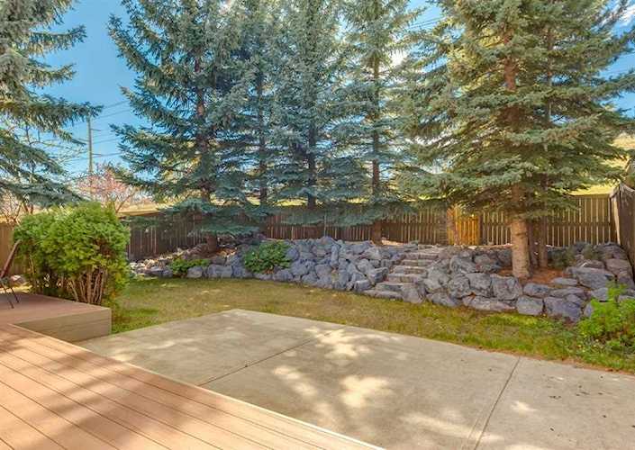 1048 Deer River Circle SE Calgary, AB T2J 6Y9