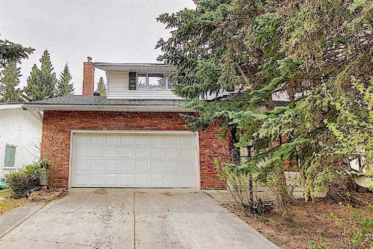 26 Varwood Place NW Calgary, AB T3A 0C1