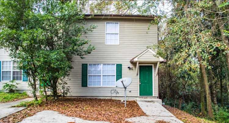 2048 Darnell Circle Tallahassee, FL 32303