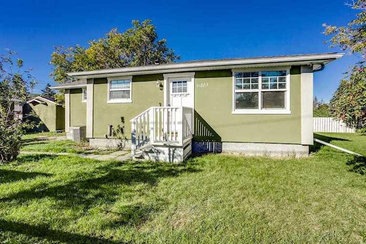 6403 33 Ave NW Calgary, AB T2W 1J9