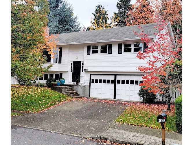 8430 SW Seminole Trl Tualatin, OR 97062