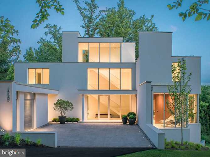 4640 Cathedral Ave Washington, DC 20016