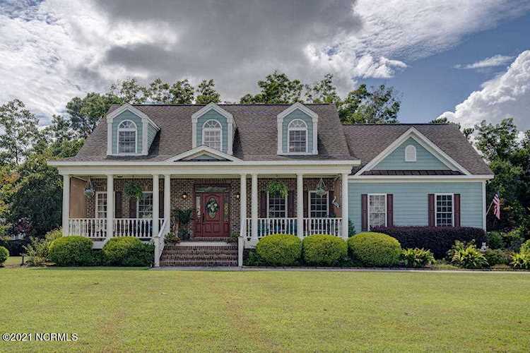 205 N Sea Lily Court Hampstead, NC 28443