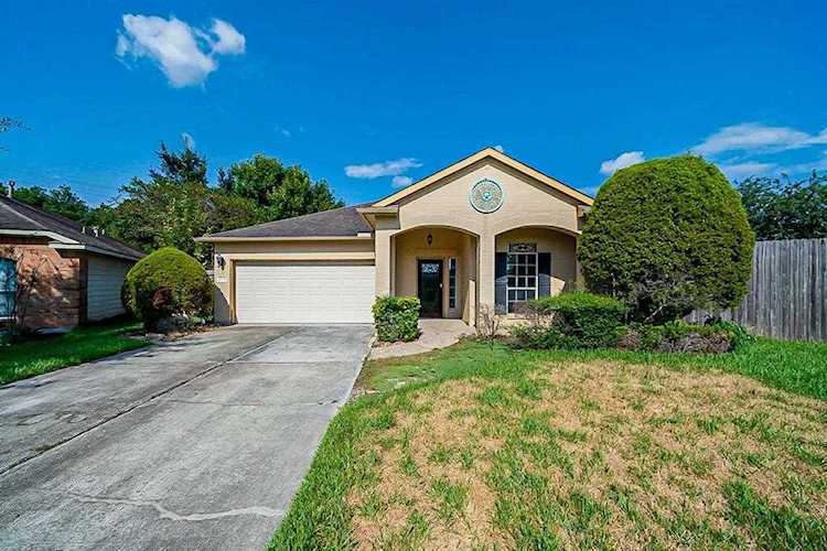 12718 Spruce Circle Tomball, TX 77375
