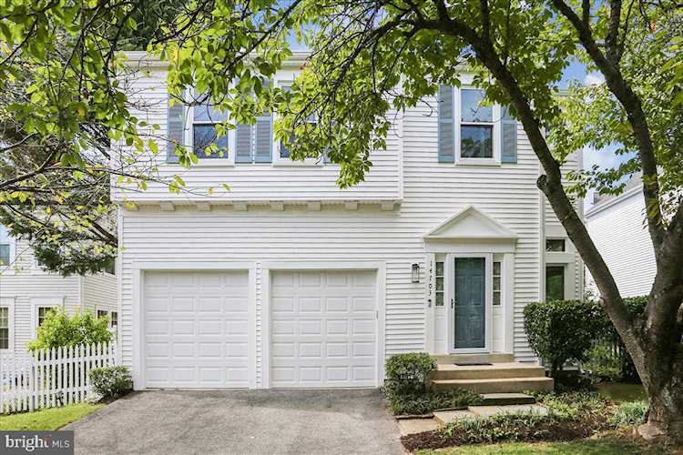 14703 Pondside Dr Silver Spring, MD 20906